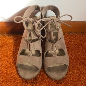 Time and Tru Memory Foam Heels (Like new)